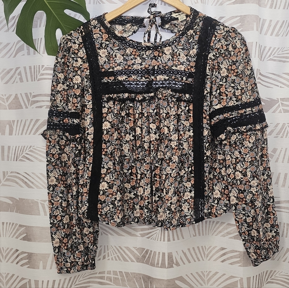 American Eagle Floral Lace Blouse with Tie Neck